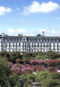 GRAND HOTEL DE TOURS