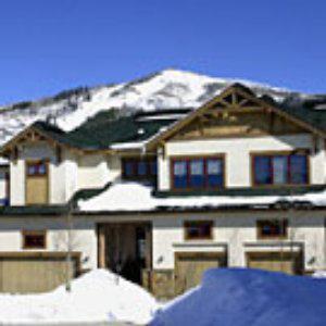 EagleRidge Lodge & Townhomes