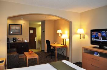 Holiday Inn Express Hotel & Suites ROANOKE RAPIDS