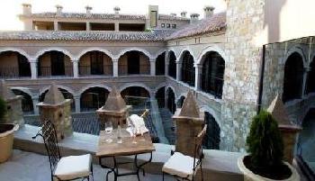 Palacio De Mengibar