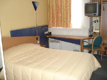 TOURS GIRAUDEAU