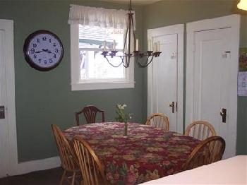 GlenMorey Country House Bed an