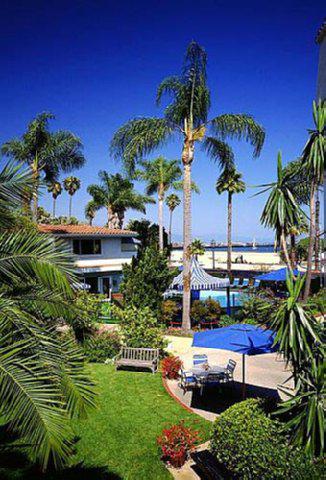 West Beach Inn, a Coast Hotel