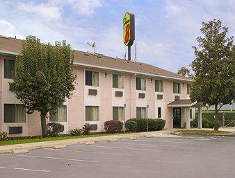 Super 8 Selma/Fresno Area