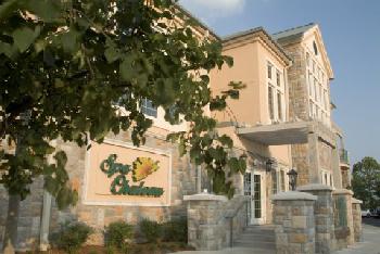 Chateau on the Lake Resort and Spa