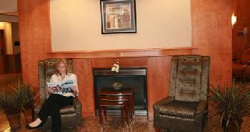 Hampton Inn  Stes ManchesterBedfd