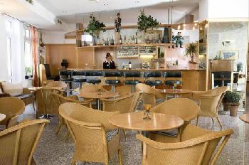 Fairway Hotel