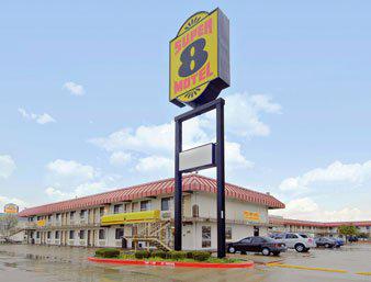 Super 8 Mesquite/Dallas Area