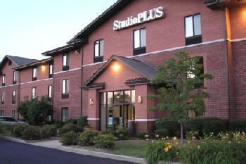 Studio Plus Deluxe Studios - Rockford - East