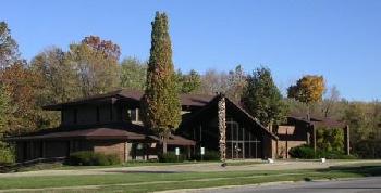 Riverbank Lodge