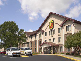 Super 8 Bloomington/Airport