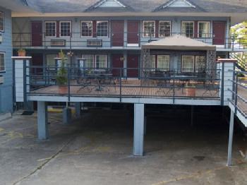 1876 Inn and Restaurant