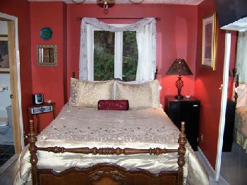 Always Inn Brown County Bed an