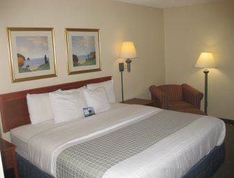 Baymont Inn and Suites Detroit Airport/Romulus