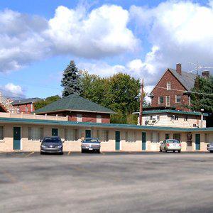 Holiday Motel Waynesburg
