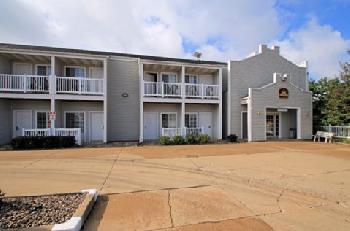 BEST WESTERN Designer Inn & Suites