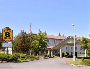 Super 8 Bend