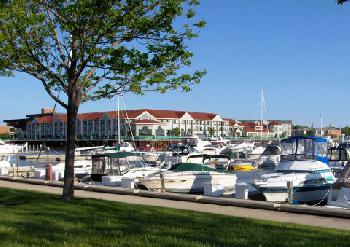 Radisson Hotel Racine Harbourwalk