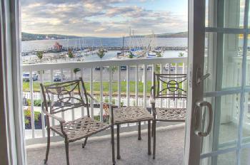 Watkins Glen Harbor Hotel