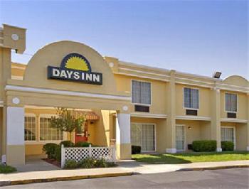 Days Inn and Suites Lexington