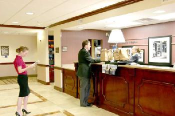 Hampton Inn  Suites DaytonVandalia