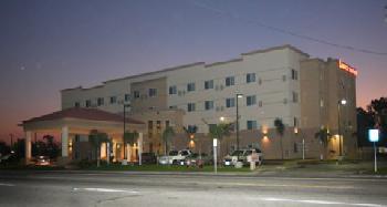 Holiday Inn Express Hotel & Suites BAKERSFIELD CENTRAL