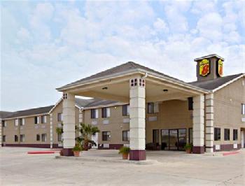 Super 8 Victoria/North/Mall  Area