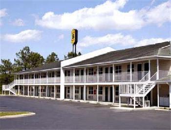 Super 8 Monticello