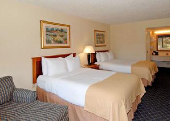 Clarion Inn Turnpike