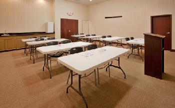 Holiday Inn Express Hotel & Suites LAUREL