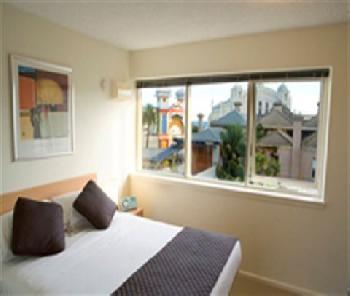 Easystay Serviced Apartments
