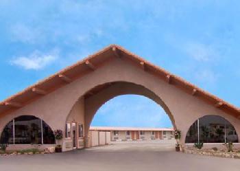 Rodeway Inn & Suites