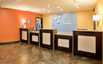 Holiday Inn Express Hotel & Suites NORTH KANSAS CITY