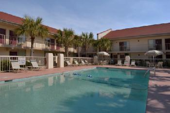 Red Roof Inn Mt Pleasant Patriots Point