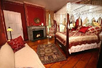 Cromwell Manor Inn B&B