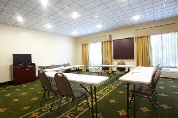 Holiday Inn Express Hotel & Suites HEARNE