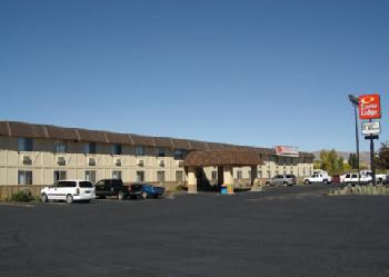 Americas Best Value Inn and Suites-Evanston