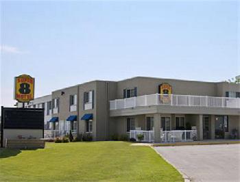 Super 8 Manitowoc