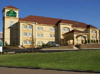 La Quinta Inn and Suites Vicksburg