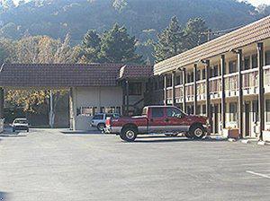 Royal Motel