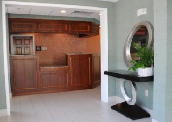 Clarion Inn & Suites Virginia Beach
