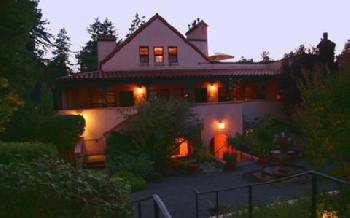 Applewood Inn Restaurant and S