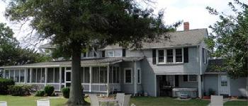 Black Walnut Point Inn