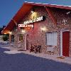 Hillcrest Inn & Suites