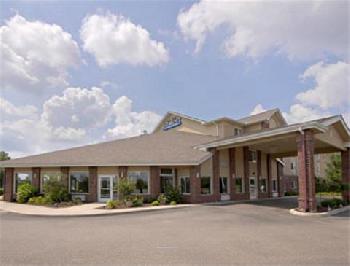 Baymont Inn and Suites Weirton