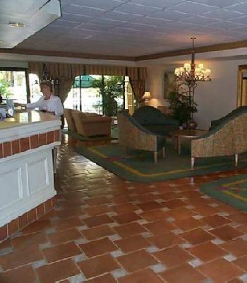 Doubletree Guest Suites® Boca Raton