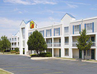 Super 8 Madison East WI