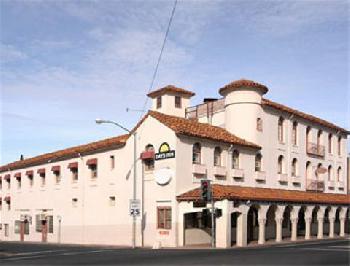 Days Inn Sonora