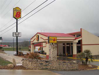 Super 8 Kerrville TX