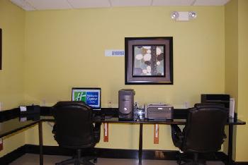 Holiday Inn Express Hotel & Suites TELL CITY